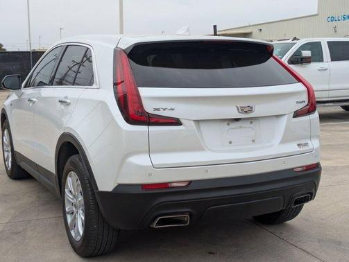 2023 Cadillac XT4 Luxury
