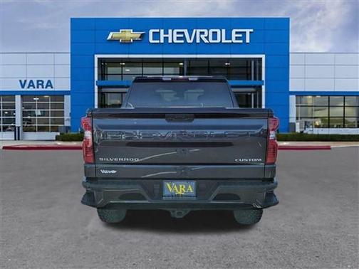 2023 Chevrolet Silverado 1500 Custom Trail Boss