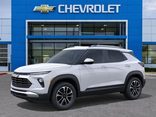 Summit White 2026 Chevrolet Trailblazer LT