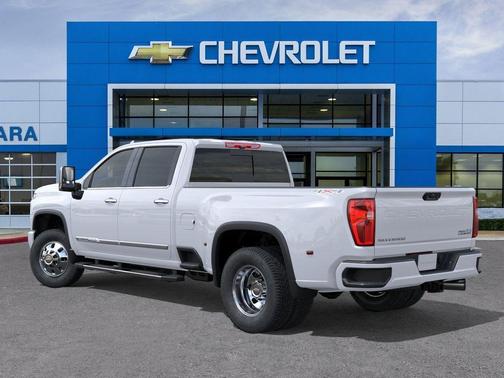 Polar White 2026 Chevrolet Silverado 3500 High Country