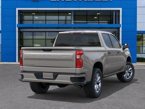 White Sand 2026 Chevrolet Silverado 1500 Custom