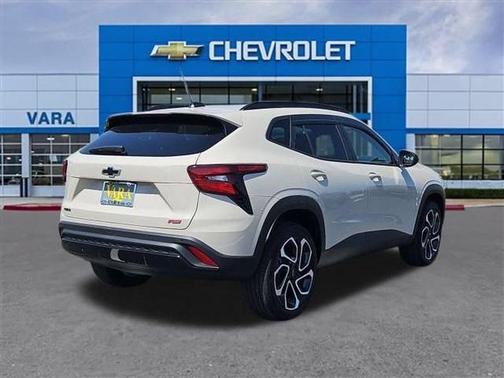 White Sand 2026 Chevrolet Trax 2RS