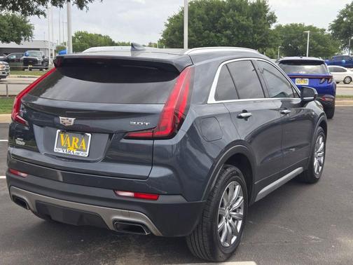 Shadow Metallic 2019 Cadillac XT4 Premium Luxury