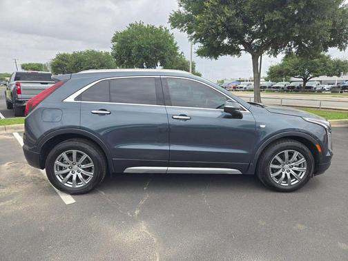 Shadow Metallic 2019 Cadillac XT4 Premium Luxury