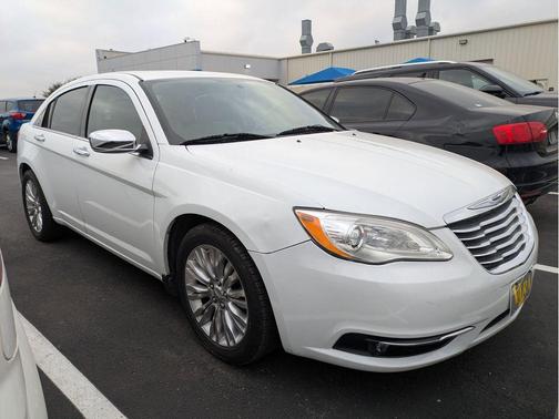 2011 Chrysler 200 Limited