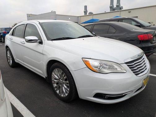 2011 Chrysler 200 Limited