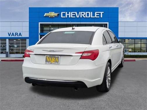 2011 Chrysler 200 Limited