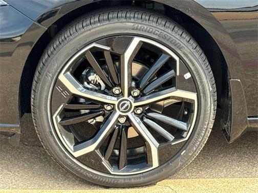 2025 Nissan Altima SR FWD