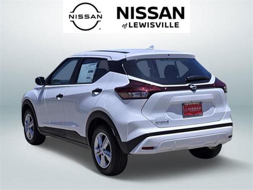 2025 Nissan Kicks S