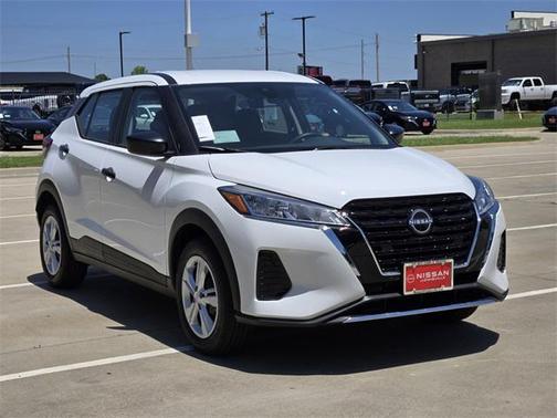 2025 Nissan Kicks S