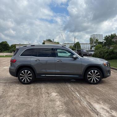 Mountain Grey Metallic 2023 Mercedes-Benz GLB 250 4MATIC