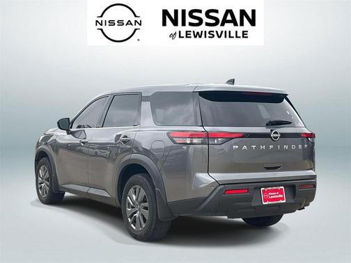 2024 Nissan Pathfinder S FWD