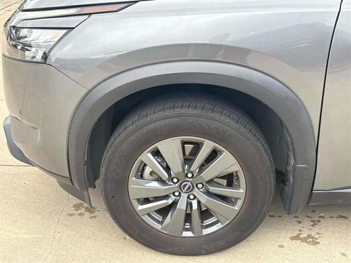 2024 Nissan Pathfinder S FWD