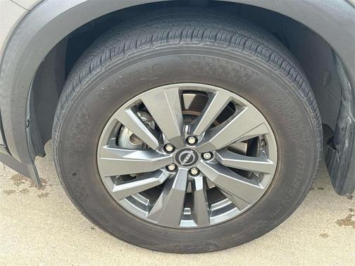 2024 Nissan Pathfinder S FWD