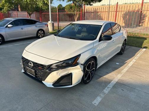 2024 Nissan Altima SR FWD