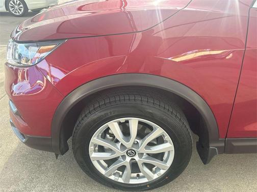 2022 Nissan Rogue Sport S
