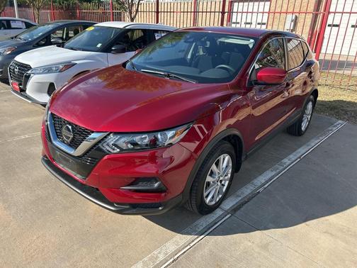 2022 Nissan Rogue Sport S