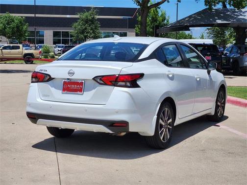 2025 Nissan Versa 1.6 SV