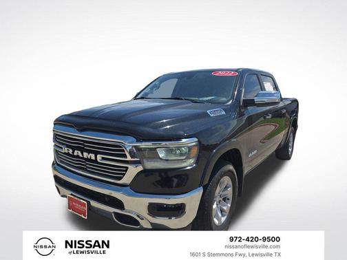 Diamond Black Crystal Pearlcoat 2022 RAM 1500 Laramie