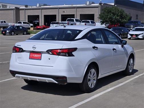 2025 Nissan Versa 1.6 S