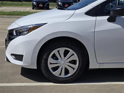 2025 Nissan Versa 1.6 S
