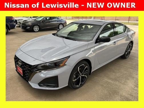 2025 Nissan Altima SR FWD