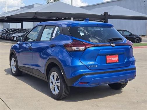 2025 Nissan Kicks S