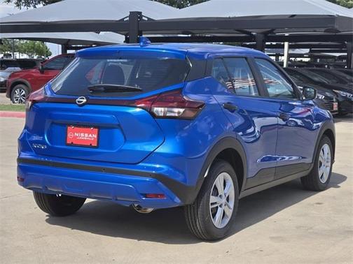 2025 Nissan Kicks S