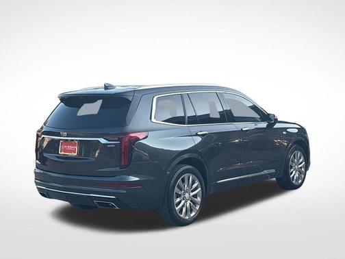 2022 Cadillac XT6 Premium Luxury FWD