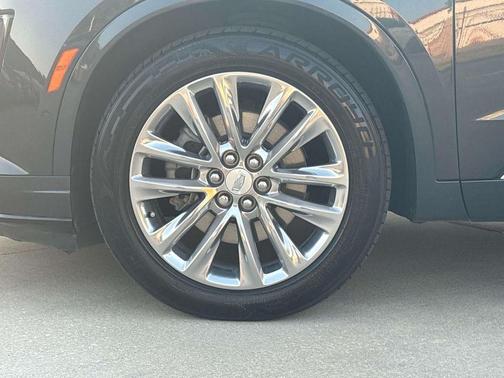 2022 Cadillac XT6 Premium Luxury FWD