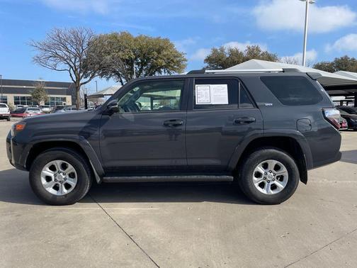 2024 Toyota 4Runner SR5 Premium