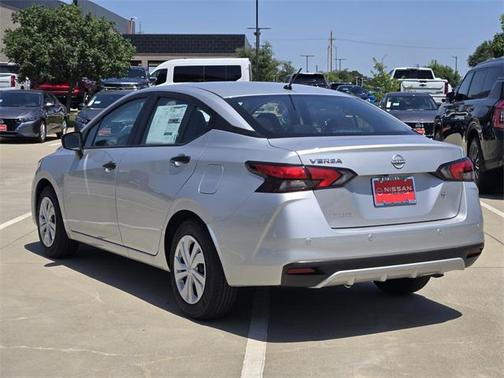 2025 Nissan Versa 1.6 S