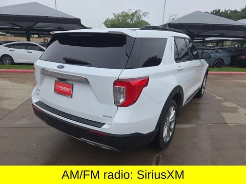 Oxford White 2020 Ford Explorer XLT