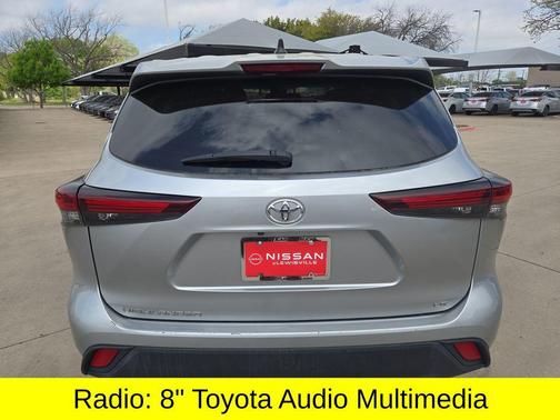 Celestial Silver Metallic 2024 Toyota Highlander LE