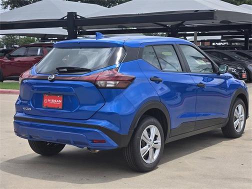 2025 Nissan Kicks S