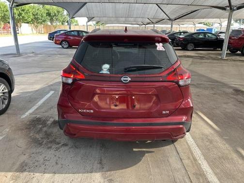 2023 Nissan Kicks SR