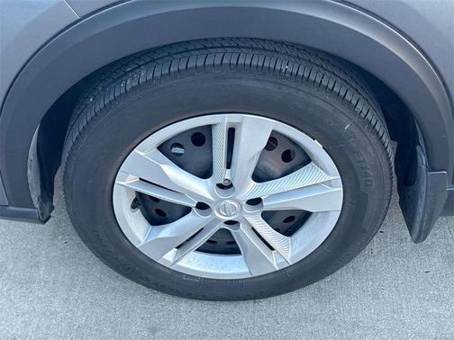2023 Nissan Kicks S