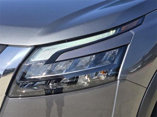 2025 Nissan Pathfinder S FWD