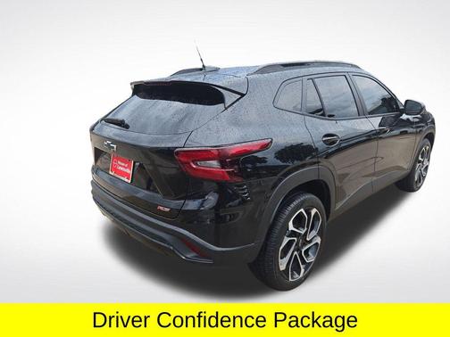 Mosaic Black Metallic 2026 Chevrolet Trax FWD 2RS