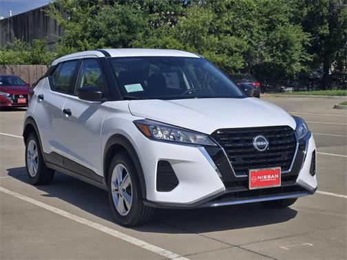 2025 Nissan Kicks S