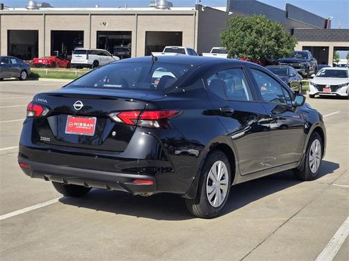 2025 Nissan Versa 1.6 S