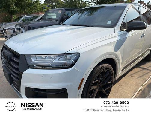 White 2017 Audi Q7 2.0T Premium