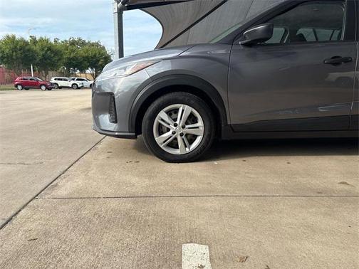 2023 Nissan Kicks S