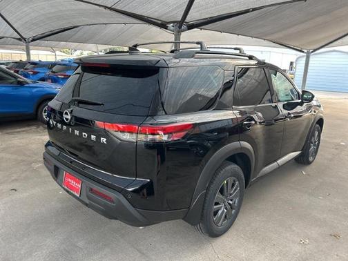 2025 Nissan Pathfinder SV FWD