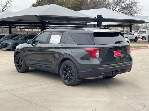2023 Ford Explorer ST-Line