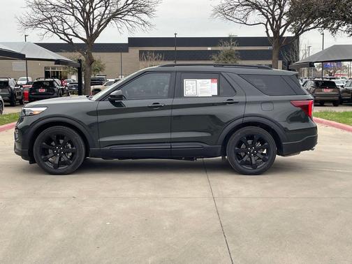 2023 Ford Explorer ST-Line