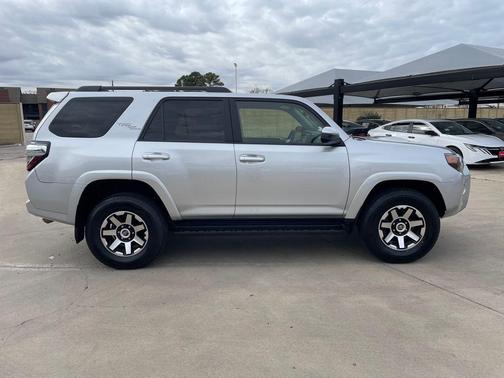 2024 Toyota 4Runner TRD Off Road