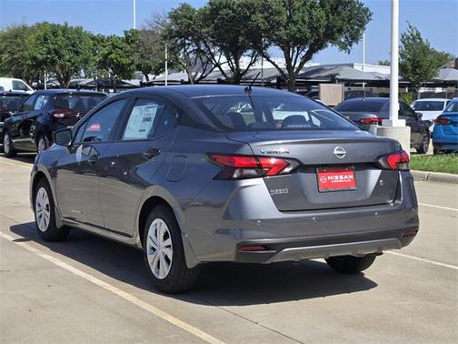 2025 Nissan Versa 1.6 S