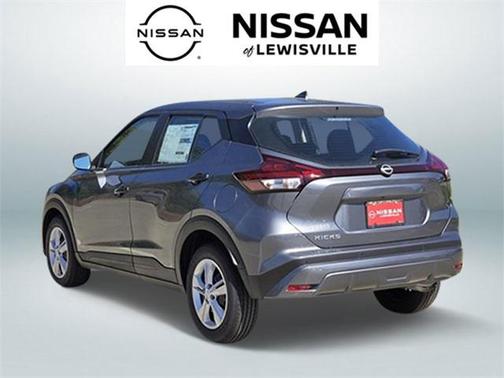 2025 Nissan Kicks S