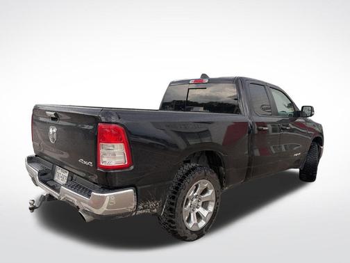 Diamond Black Crystal Pearlcoat 2020 RAM 1500 Big Horn/Lone Star